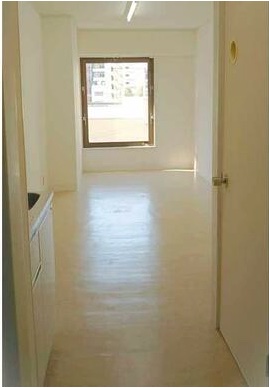 篠崎建物事務所内観